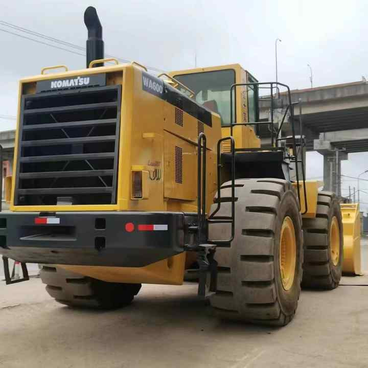 Used Wheel Loader Komatsu WA600-3 Good Working Condition High Quality Nice Price Original Japan Machine - Carregadeira de rodas: foto 1 Used Wheel Loader Komatsu WA600-3 Good Working Condition High Quality Nice Price Original Japan Machine - Carregadeira de rodas: foto 1