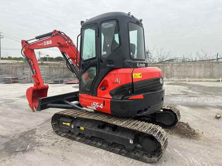 Well-Maintained Kubota U55 Second Hand Machine | No Major Repairs | Price Negotiable - Mini escavadeira: foto 3 Well-Maintained Kubota U55 Second Hand Machine | No Major Repairs | Price Negotiable - Mini escavadeira: foto 3