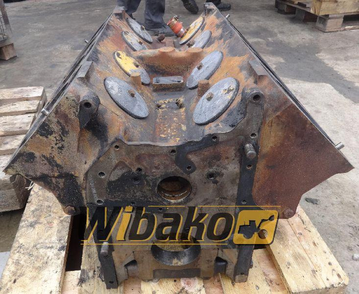 Block Engine / Motor Harvester V800 676671C1 - Bloco do motor de Máquina de construção: foto 3 Block Engine / Motor Harvester V800 676671C1 - Bloco do motor de Máquina de construção: foto 3