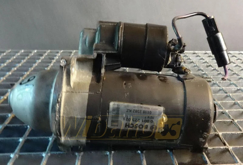 Bosch 0001223021 - Motor de arranque de Máquina de construção: foto 1 Bosch 0001223021 - Motor de arranque de Máquina de construção: foto 1