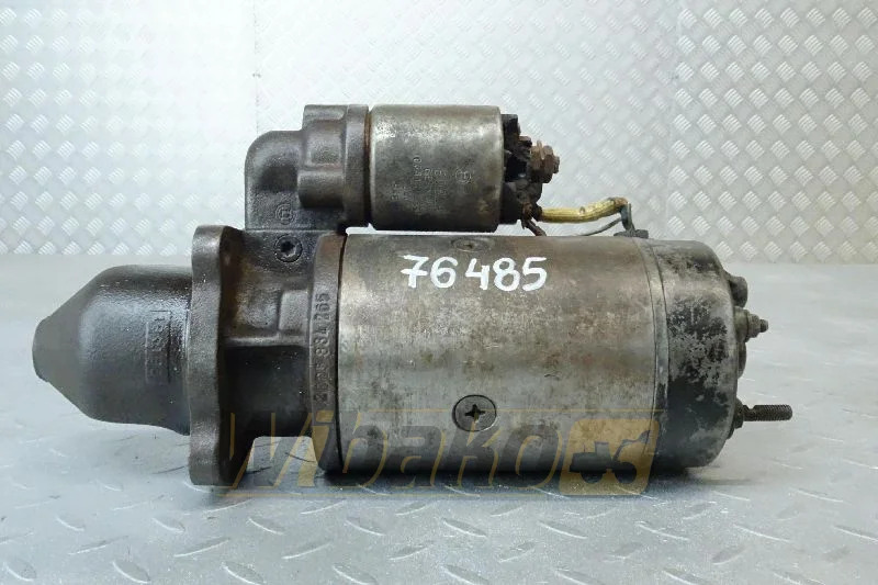 Bosch 0001368001 - Motor de arranque de Máquina de construção: foto 1 Bosch 0001368001 - Motor de arranque de Máquina de construção: foto 1