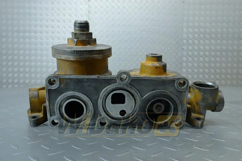 Caterpillar 166-1329 - Filtro de óleo de Máquina de construção: foto 1 Caterpillar 166-1329 - Filtro de óleo de Máquina de construção: foto 1