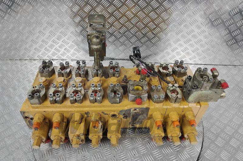 Caterpillar M7-1141-01/5M7-22 171-1971/00959819 - Válvula hidráulica de Máquina de construção: foto 2 Caterpillar M7-1141-01/5M7-22 171-1971/00959819 - Válvula hidráulica de Máquina de construção: foto 2