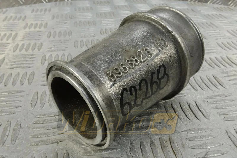 Cummins 3964546 - Coletor de admissão de Máquina de construção: foto 1 Cummins 3964546 - Coletor de admissão de Máquina de construção: foto 1