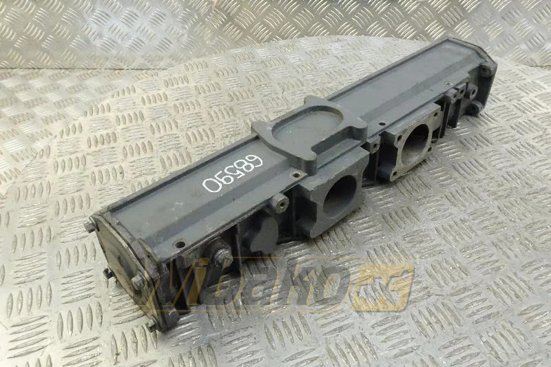 Deutz 04284723 - Coletor de admissão de Máquina de construção: foto 1 Deutz 04284723 - Coletor de admissão de Máquina de construção: foto 1