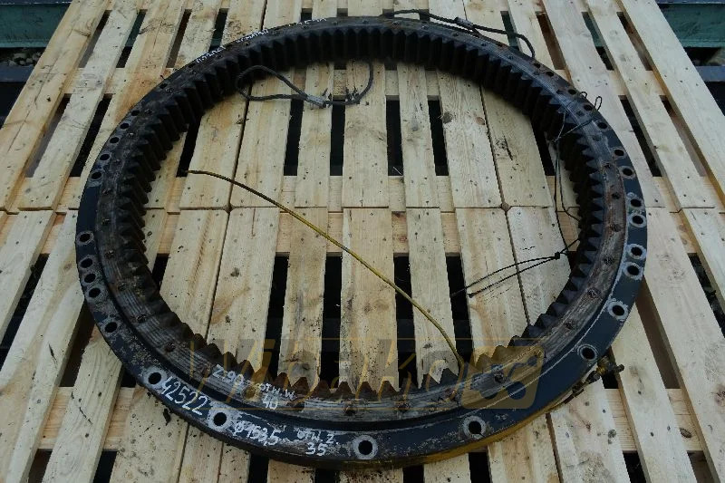 Komatsu PC290-6 - Coroa de giro de Máquina de construção: foto 1 Komatsu PC290-6 - Coroa de giro de Máquina de construção: foto 1