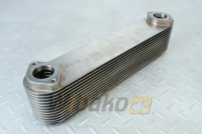 Liebherr 10325002 - Radiador de óleo de Máquina de construção: foto 1 Liebherr 10325002 - Radiador de óleo de Máquina de construção: foto 1