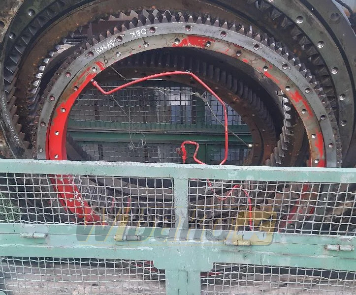 O&k MH PLUS - Coroa de giro de Máquina de construção: foto 1 O&k MH PLUS - Coroa de giro de Máquina de construção: foto 1