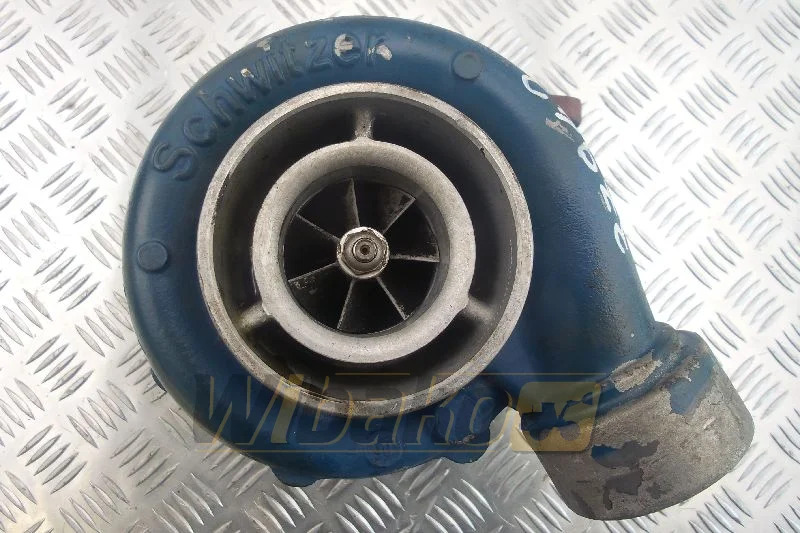 Schwitzer S300-065U 04226496KZ - Turbocompressor de Máquina de construção: foto 1 Schwitzer S300-065U 04226496KZ - Turbocompressor de Máquina de construção: foto 1