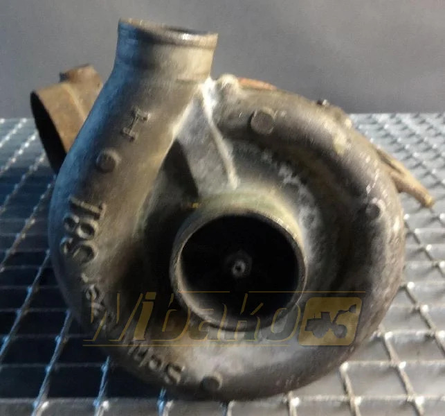 Schwitzer S81 - Turbocompressor de Máquina de construção: foto 1 Schwitzer S81 - Turbocompressor de Máquina de construção: foto 1