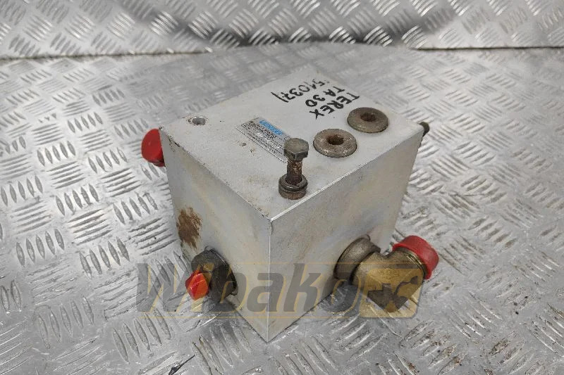 Vickers TA30 02349378 - Válvula hidráulica de Máquina de construção: foto 1 Vickers TA30 02349378 - Válvula hidráulica de Máquina de construção: foto 1