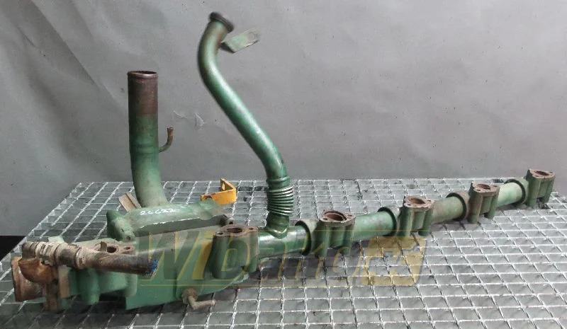 Volvo TD164KAE 980429 - Coletor de admissão de Máquina de construção: foto 1 Volvo TD164KAE 980429 - Coletor de admissão de Máquina de construção: foto 1