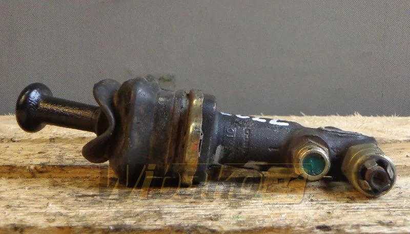 Wabco 4674100110 - Válvula hidráulica de Máquina de construção: foto 1 Wabco 4674100110 - Válvula hidráulica de Máquina de construção: foto 1