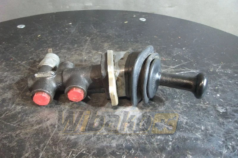 Wabco 4674100120 - Válvula hidráulica de Máquina de construção: foto 1 Wabco 4674100120 - Válvula hidráulica de Máquina de construção: foto 1