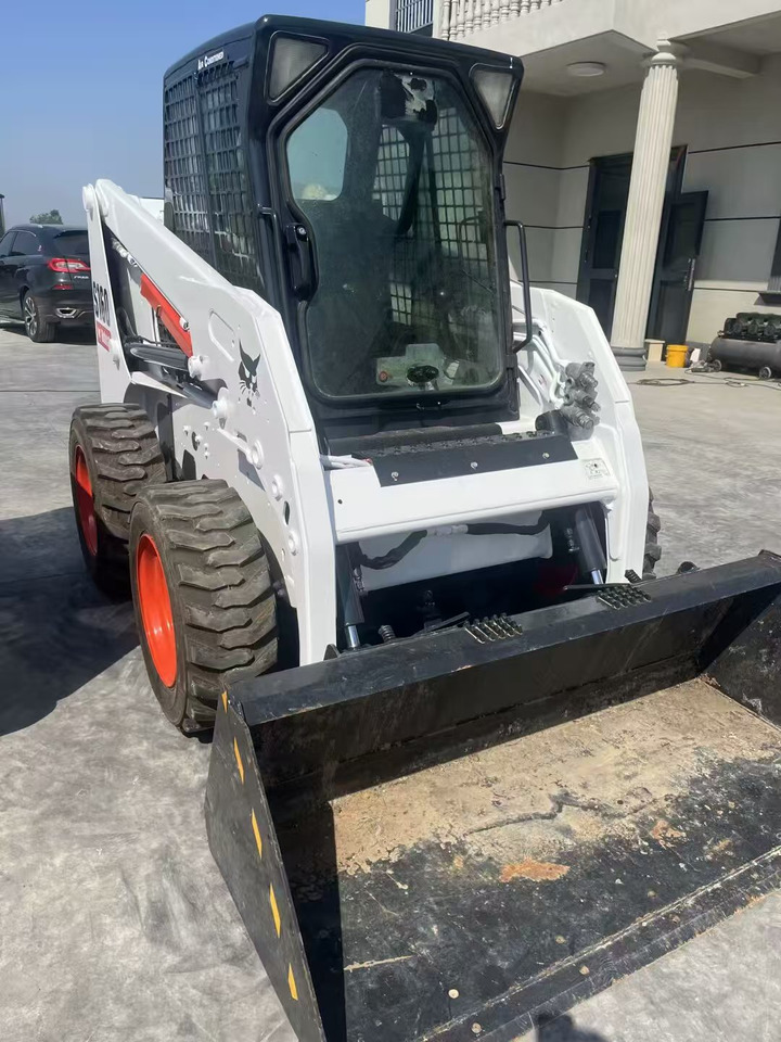 BOBCAT S160 - Mini carregadeira: foto 3 BOBCAT S160 - Mini carregadeira: foto 3