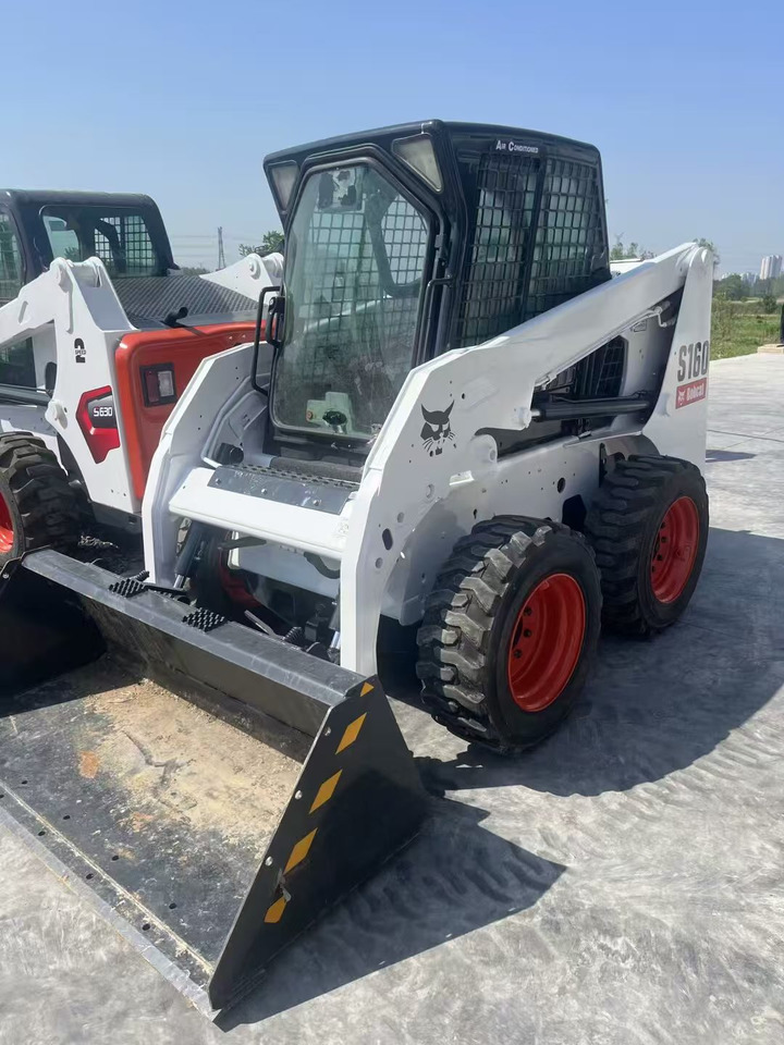 BOBCAT S160 - Mini carregadeira: foto 2 BOBCAT S160 - Mini carregadeira: foto 2