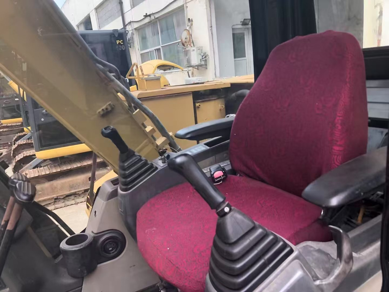 Escavadora de rastos CATERPILLAR 307D: foto 18