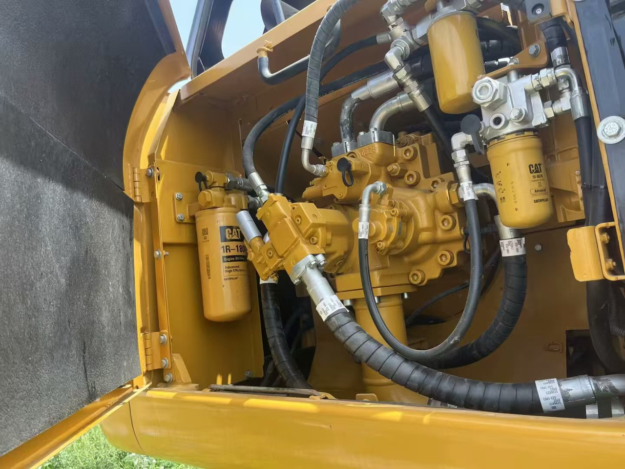 Locação de CATERPILLAR 330D2 CATERPILLAR 330D2: foto 18 Locação de CATERPILLAR 330D2 CATERPILLAR 330D2: foto 18