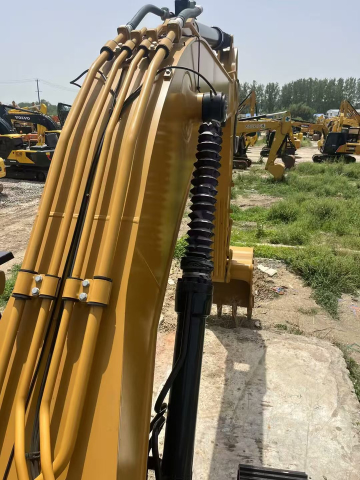 Locação de CATERPILLAR 330D2 CATERPILLAR 330D2: foto 7 Locação de CATERPILLAR 330D2 CATERPILLAR 330D2: foto 7