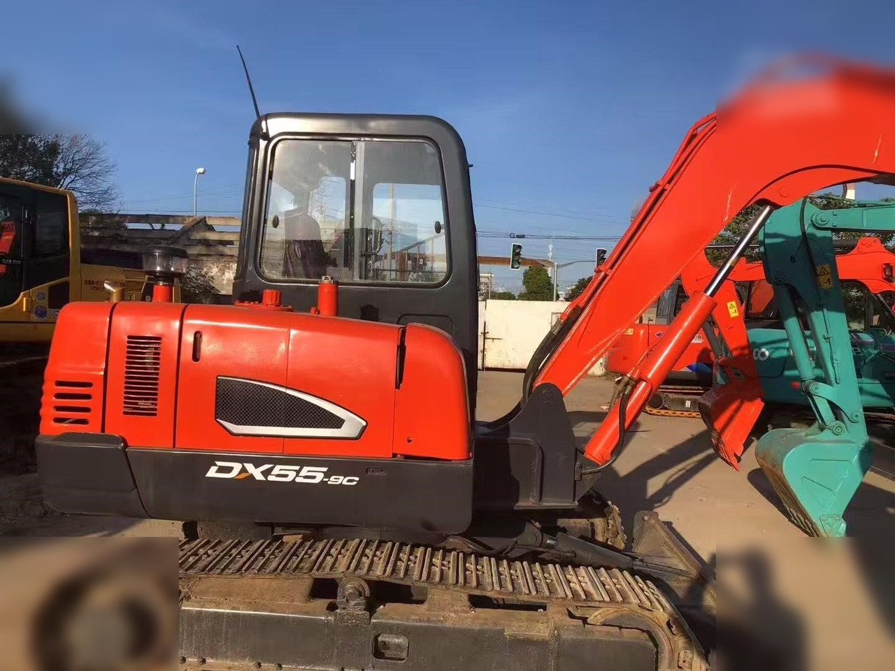 DOOSAN DH55-V - Mini escavadeira: foto 2 DOOSAN DH55-V - Mini escavadeira: foto 2