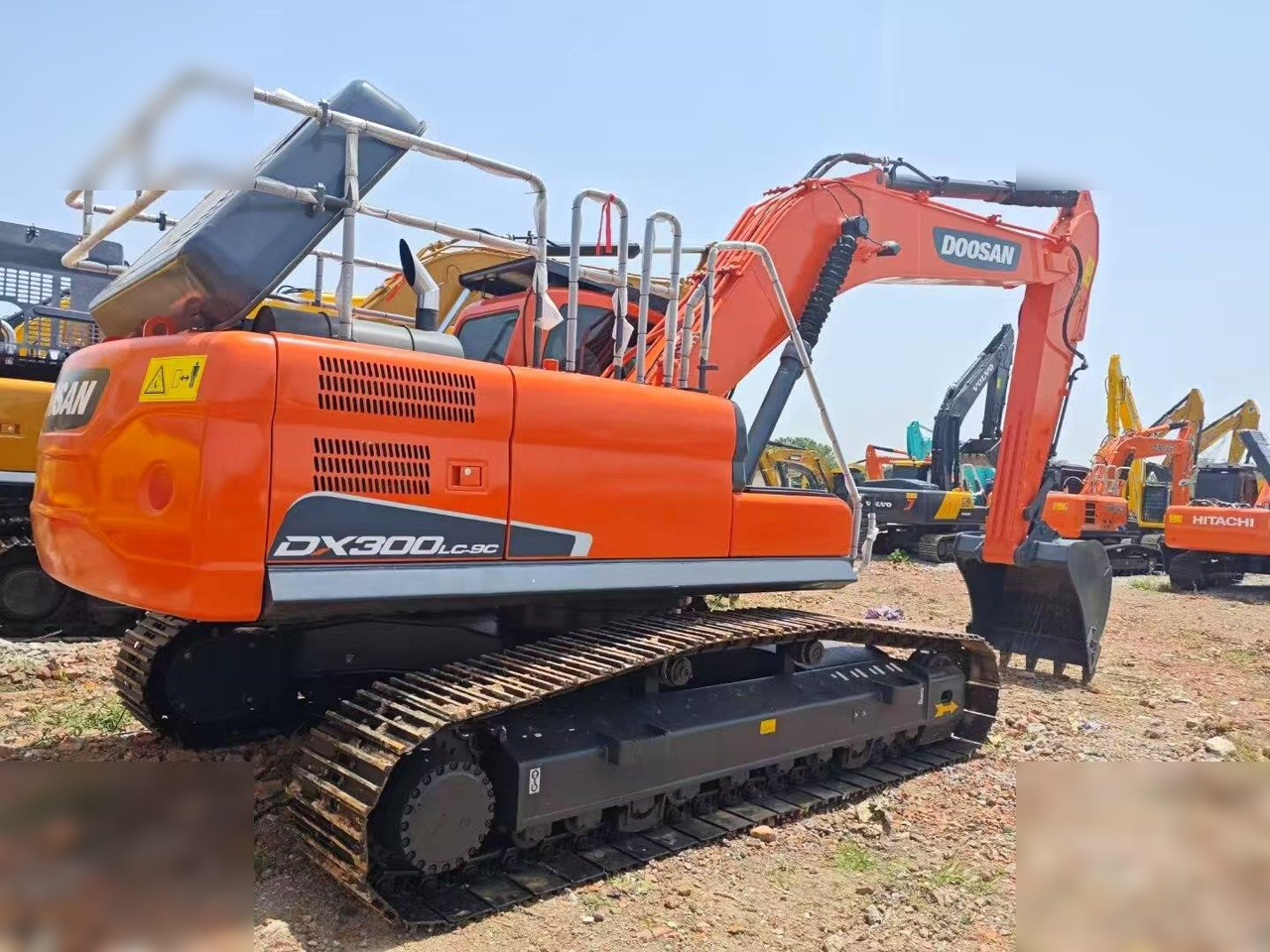 DOOSAN DX300 LC - Escavadora de rastos: foto 3 DOOSAN DX300 LC - Escavadora de rastos: foto 3