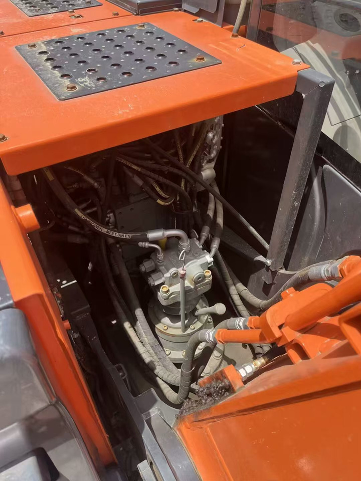HITACHI ZX130 - Escavadora de rastos: foto 3 HITACHI ZX130 - Escavadora de rastos: foto 3