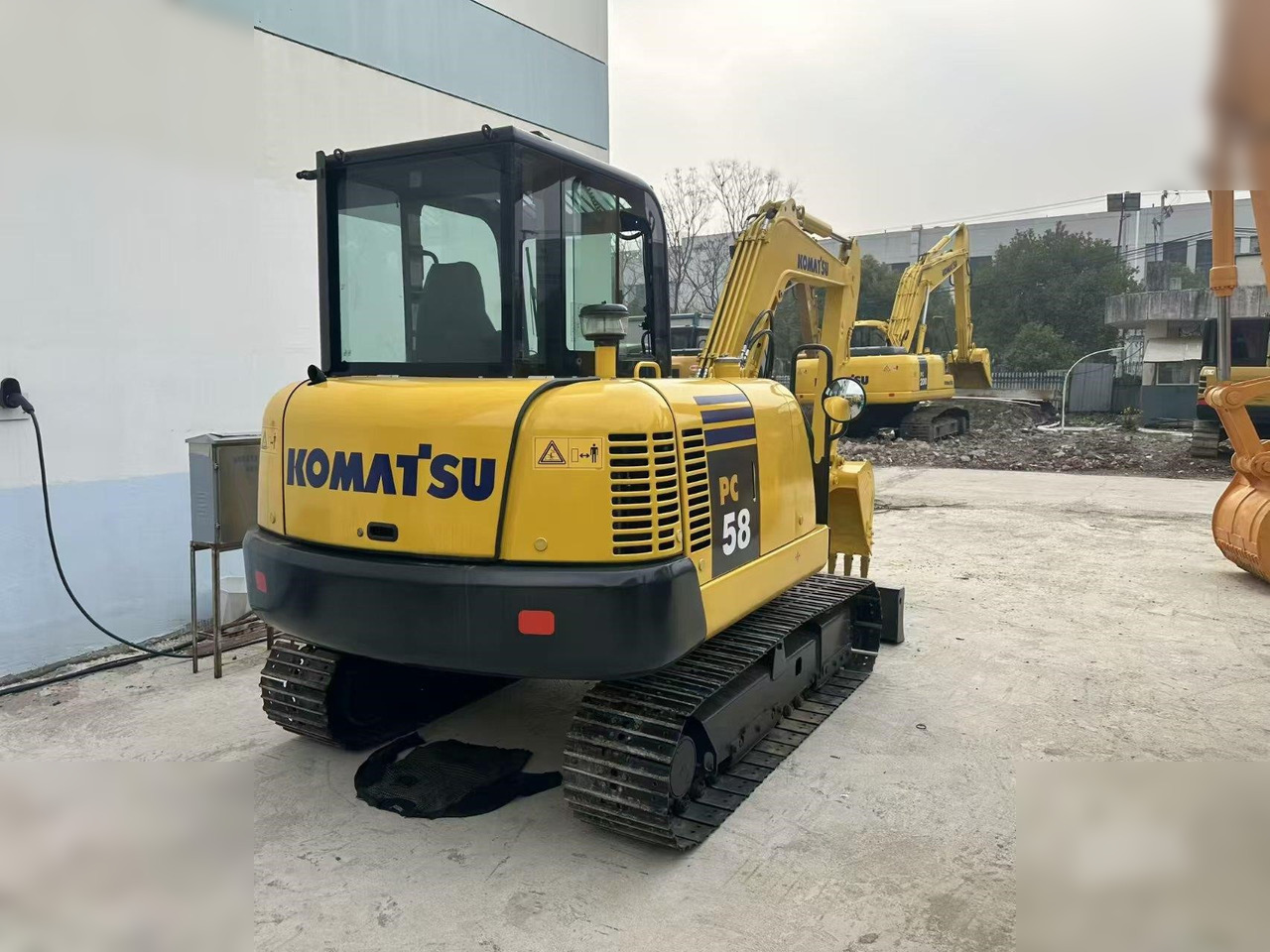 KOMATSU PC56-7 - Mini escavadeira: foto 1 KOMATSU PC56-7 - Mini escavadeira: foto 1