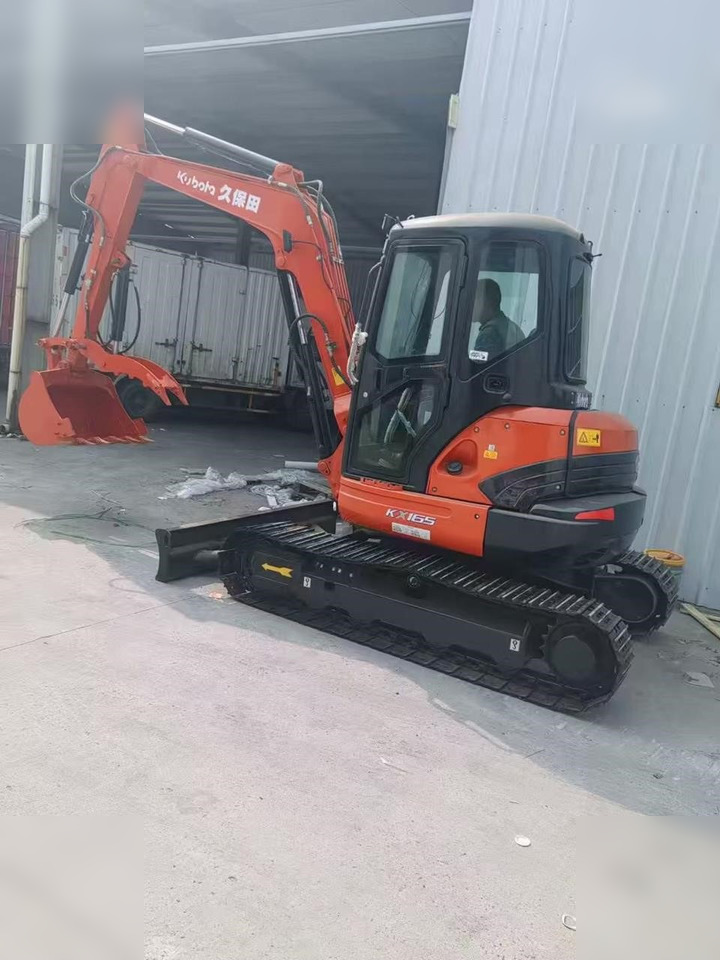 KUBOTA KX165-5 - Mini escavadeira: foto 1 KUBOTA KX165-5 - Mini escavadeira: foto 1