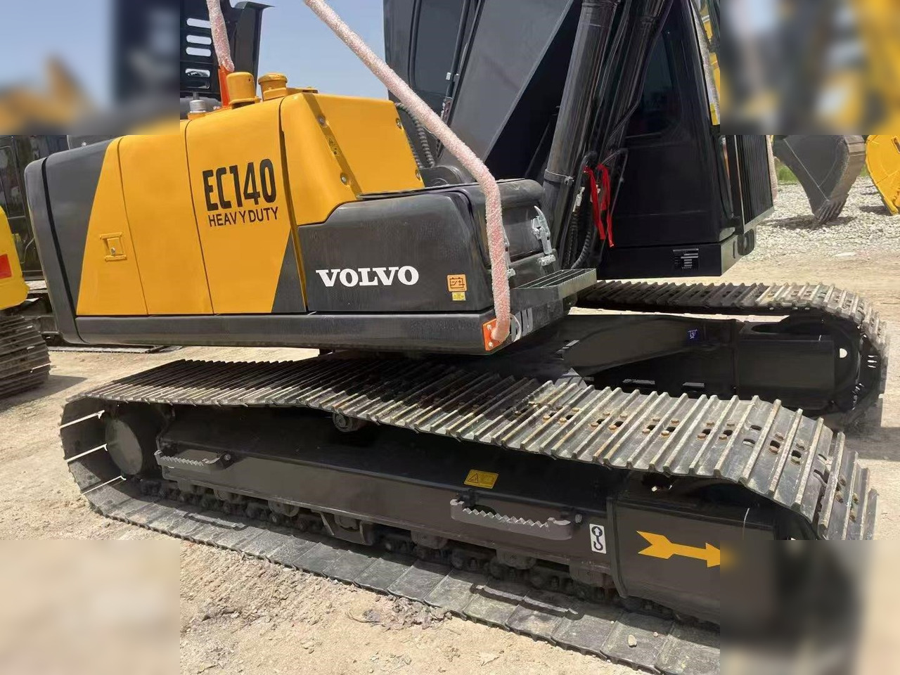 Escavadora de rastos VOLVO EC140: foto 11