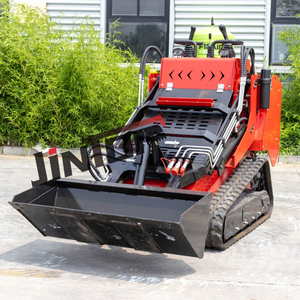 Powerful skid steer loader with different attachments - Mini carregadeira de esteiras: foto 2 Powerful skid steer loader with different attachments - Mini carregadeira de esteiras: foto 2