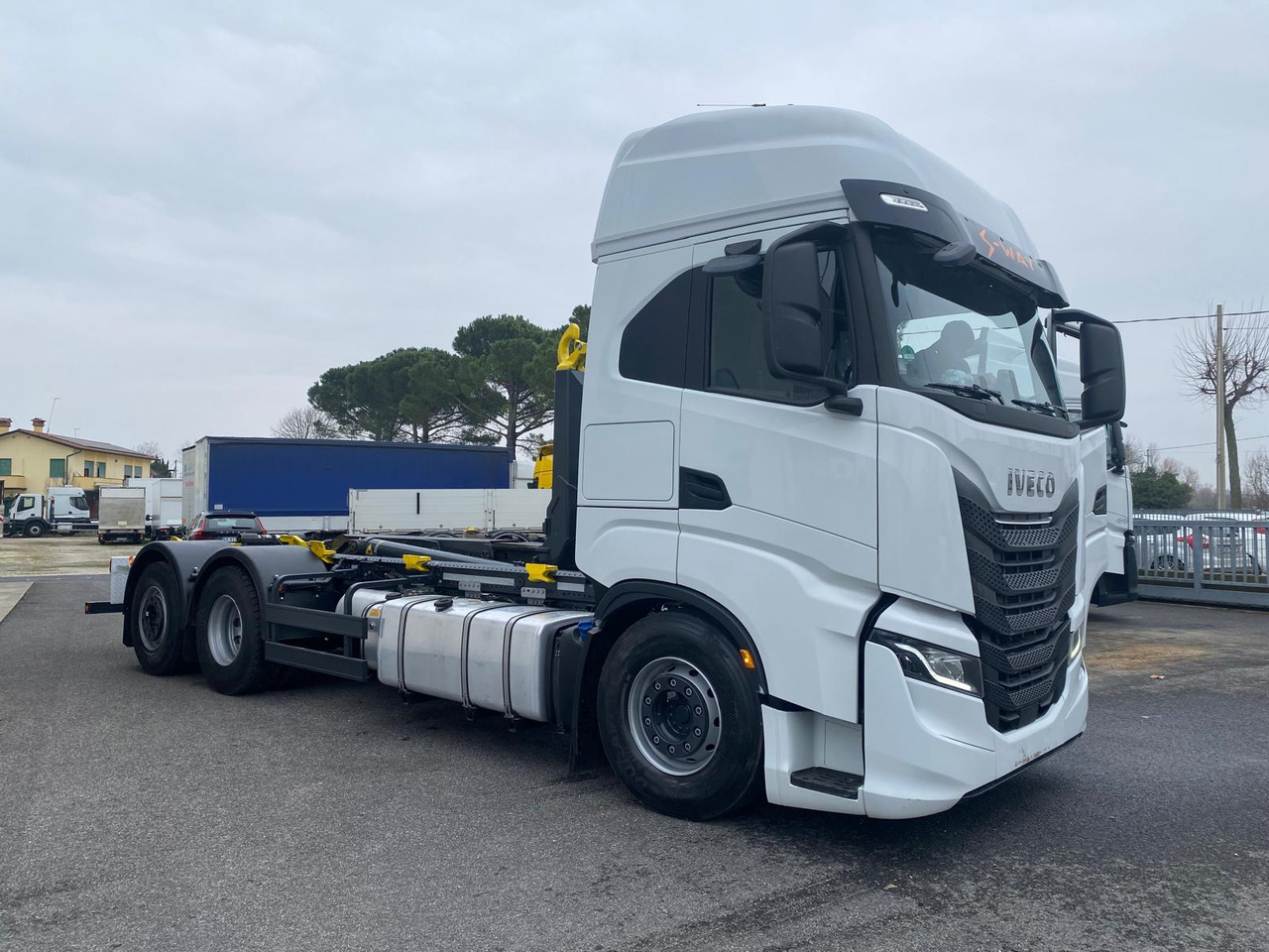 IVECO S-WAY AS260S48 - Caminhão: foto 5 IVECO S-WAY AS260S48 - Caminhão: foto 5