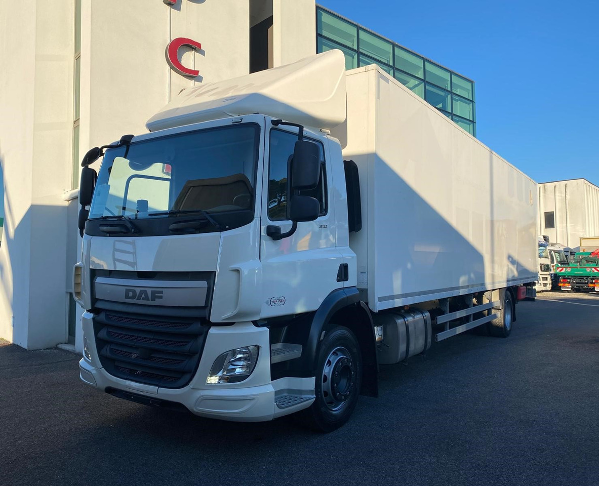 DAF 310 FA - Caminhão furgão: foto 1 DAF 310 FA - Caminhão furgão: foto 1