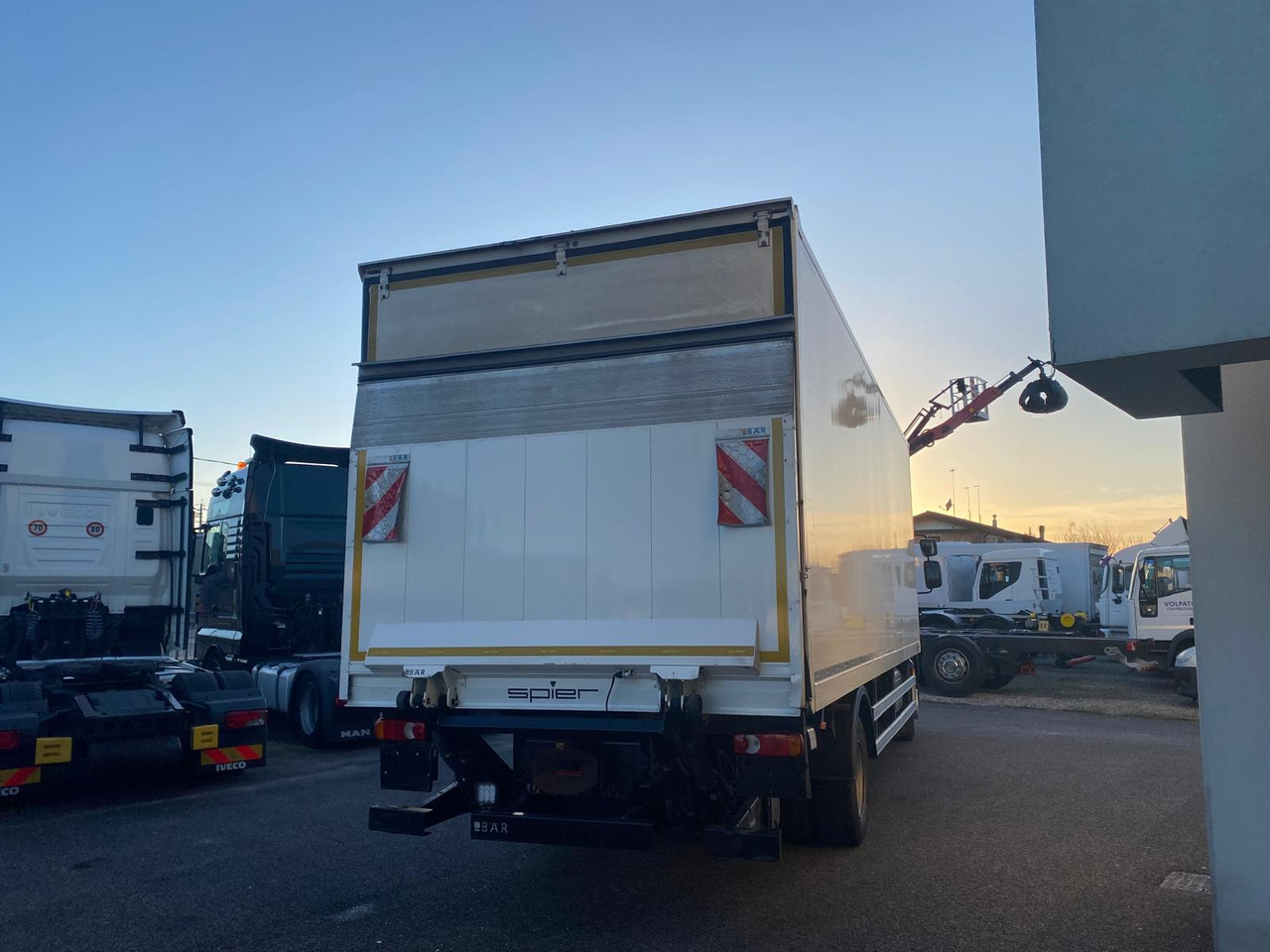 DAF LF 260 FA - Caminhão furgão: foto 5 DAF LF 260 FA - Caminhão furgão: foto 5