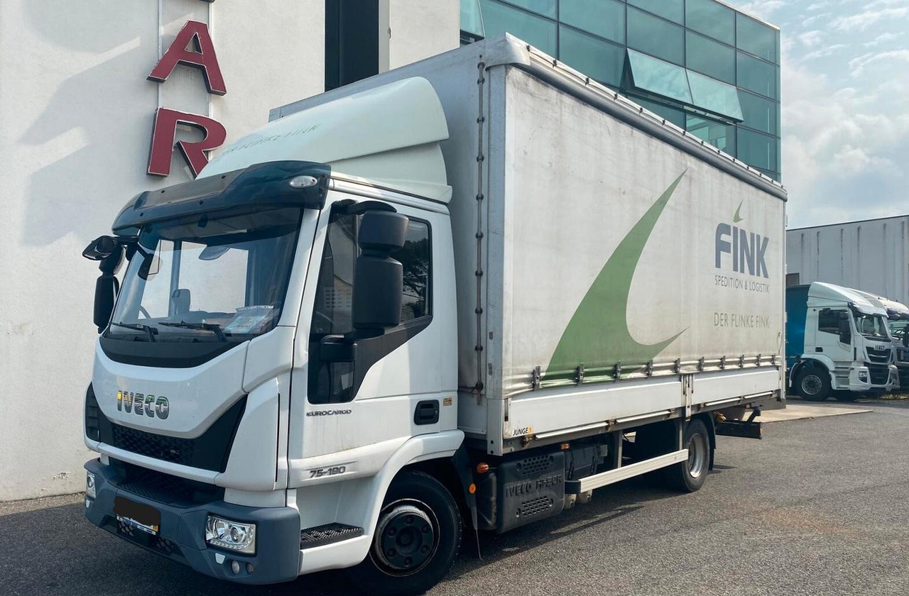IVECO EUROCARGO 75E19 EURO 6 2018 - Caminhão com lona: foto 1 IVECO EUROCARGO 75E19 EURO 6 2018 - Caminhão com lona: foto 1