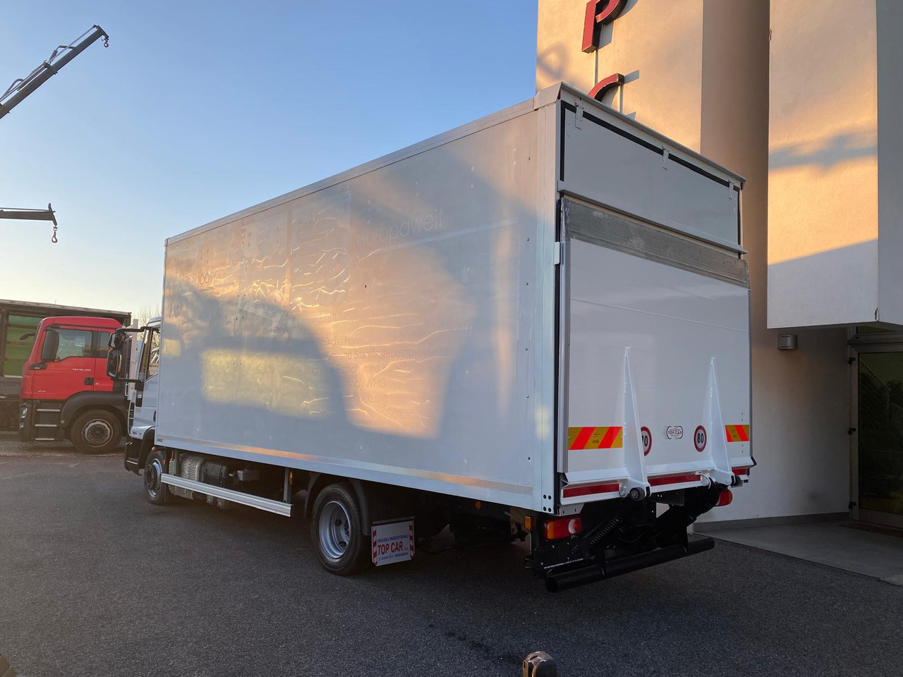 IVECO EUROCARGO 75E19 - Caminhão furgão: foto 4 IVECO EUROCARGO 75E19 - Caminhão furgão: foto 4