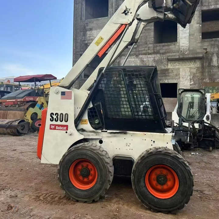 100%Ready Bobcat S300 Well Sold Most Famous Brand High Quality Bobcat S300 Skid Steer Loader for Sale - Mini carregadeira: foto 1 100%Ready Bobcat S300 Well Sold Most Famous Brand High Quality Bobcat S300 Skid Steer Loader for Sale - Mini carregadeira: foto 1