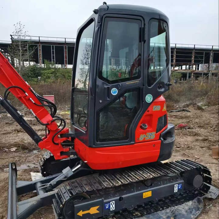3TONS Good Quality Used Kubota U35 Hydraulic Excavator Used U25 U35 Mini Mxcavator Used Small Digger Kubota U35 - Mini escavadeira: foto 1 3TONS Good Quality Used Kubota U35 Hydraulic Excavator Used U25 U35 Mini Mxcavator Used Small Digger Kubota U35 - Mini escavadeira: foto 1