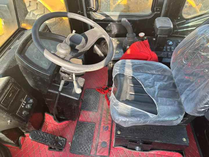 90% New CAT 950h Used Wheel Loader, Powerful, Low Price, and Very Good Quality - Carregadeira de rodas: foto 3 90% New CAT 950h Used Wheel Loader, Powerful, Low Price, and Very Good Quality - Carregadeira de rodas: foto 3