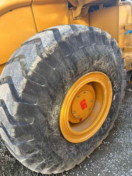 90% New CAT 950h Used Wheel Loader, Powerful, Low Price, and Very Good Quality - Carregadeira de rodas: foto 4 90% New CAT 950h Used Wheel Loader, Powerful, Low Price, and Very Good Quality - Carregadeira de rodas: foto 4