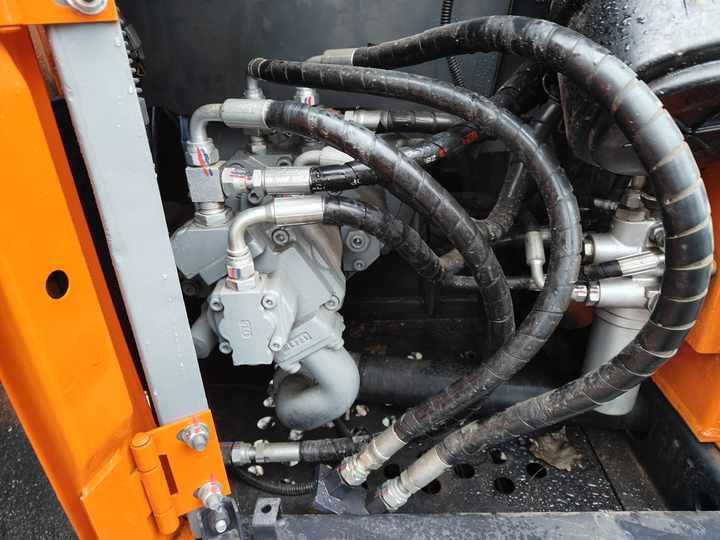 90% New HITACHI ZX70 Used Excavator Mining Construction Excavators, Strong Power, Low Price, and Very Good Quality - Escavadora de rastos: foto 4 90% New HITACHI ZX70 Used Excavator Mining Construction Excavators, Strong Power, Low Price, and Very Good Quality - Escavadora de rastos: foto 4