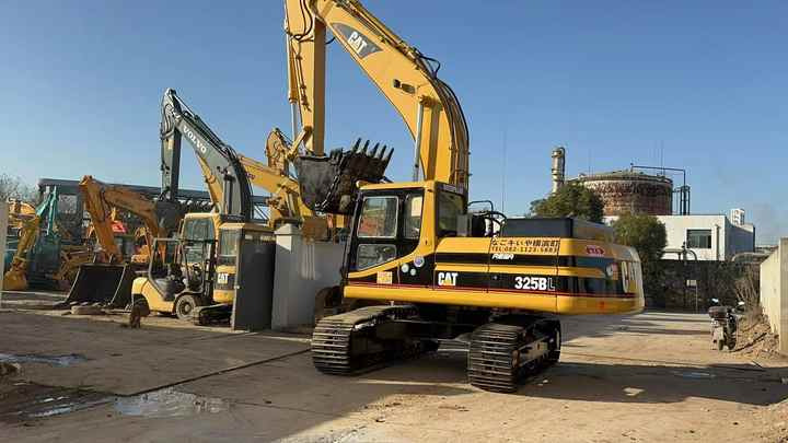Cat325B Low Working Time CAT 320 325D 315D Excavator Caterpillar Used 25ton Cat325B Medium Size Digger - Escavadora de rastos: foto 3 Cat325B Low Working Time CAT 320 325D 315D Excavator Caterpillar Used 25ton Cat325B Medium Size Digger - Escavadora de rastos: foto 3