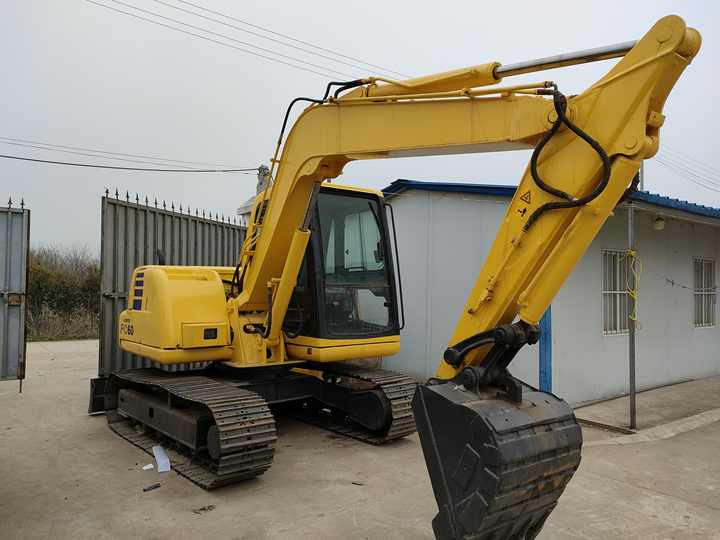 Escavadora de rastos Cheap Used Komatsu PC60-7 Crawler Excavator with High Efficiency Used Heavy Machinery Komatsu P60-7 Digger Cheap for Sale [ Copy ]: foto 6