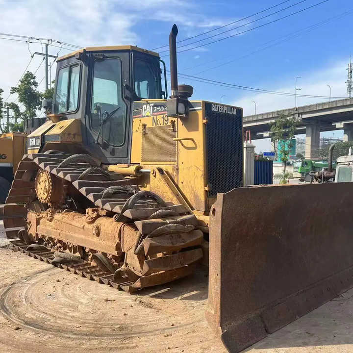 Good Condition D5M Mini Bulldozer New Crawler Bulldozer with Parts Price Bulldozers - Buldôzer: foto 4 Good Condition D5M Mini Bulldozer New Crawler Bulldozer with Parts Price Bulldozers - Buldôzer: foto 4