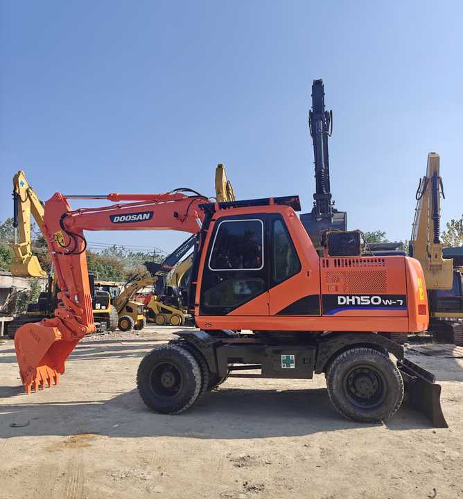 Escavadeira de rodas Good Condition Original Doosan DH150w-7 Wheel Excavator 15 Tons Used Doosan Dh150w-7 Excavator Used Wheel Excavator for Sale [ Copy ]: foto 6