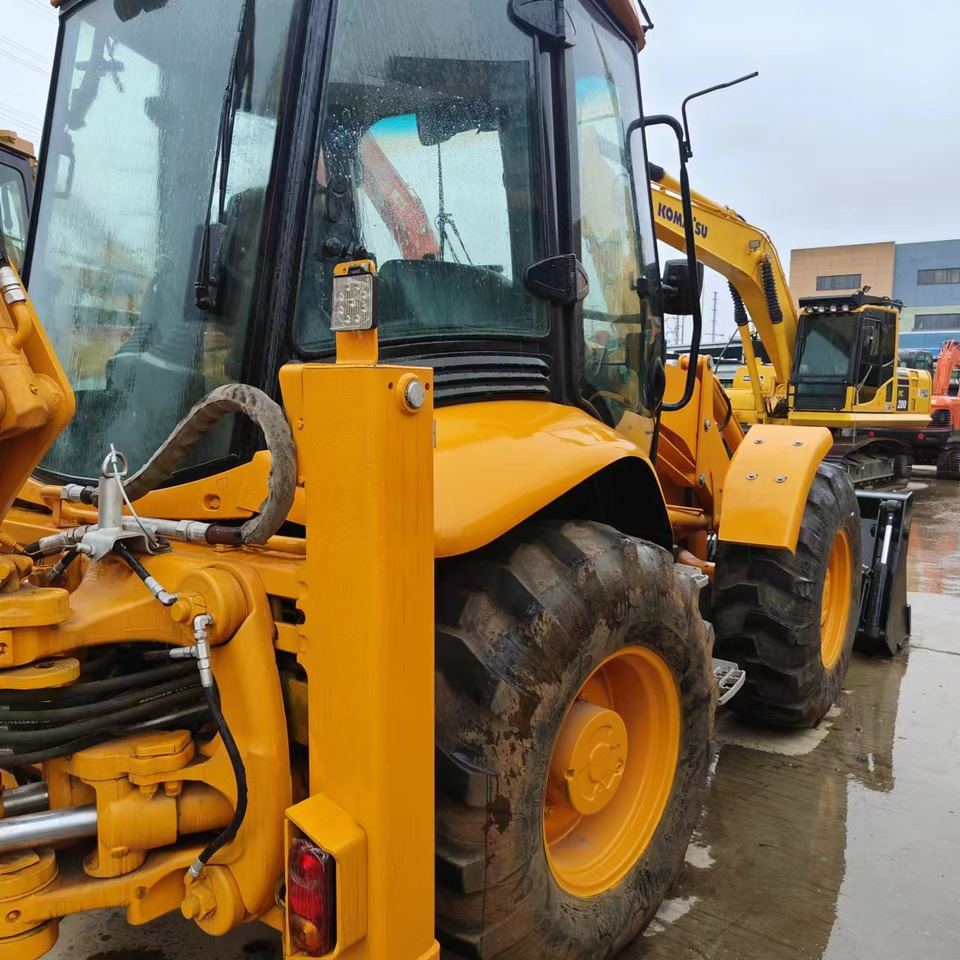 JCB 4CX - Retroescavadeira: foto 2 JCB 4CX - Retroescavadeira: foto 2