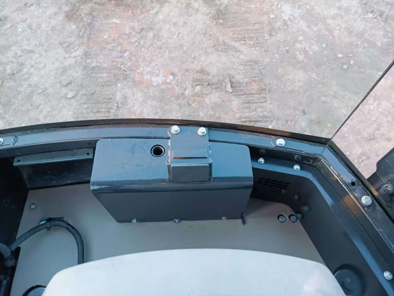 KOMATSU Best Quality Komatsu PC35mr Used Mini Excavator Earth-moving Machinery in Good Condition - Mini escavadeira: foto 3 KOMATSU Best Quality Komatsu PC35mr Used Mini Excavator Earth-moving Machinery in Good Condition - Mini escavadeira: foto 3