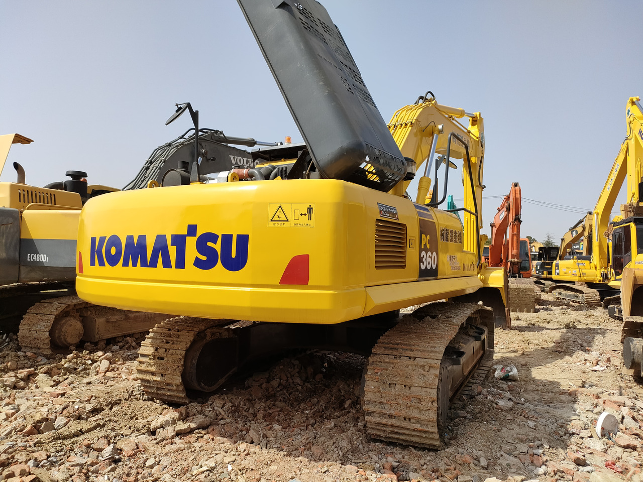 KOMATSU Good Condition Used Komatsu360 Komastu Pc360 Excavator Machine for Cheap Price Hot Sale in China - Escavadora de rastos: foto 1 KOMATSU Good Condition Used Komatsu360 Komastu Pc360 Excavator Machine for Cheap Price Hot Sale in China - Escavadora de rastos: foto 1