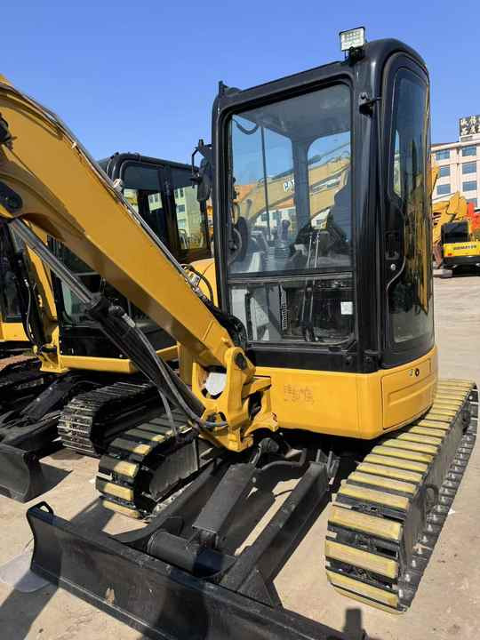 Nearly 90% Brand New Caterpillar 303.5 3tons Mini Excavator for Sale Cat 303.5 305.5 306 307 Excavator in Stock for Sale - Mini escavadeira: foto 2 Nearly 90% Brand New Caterpillar 303.5 3tons Mini Excavator for Sale Cat 303.5 305.5 306 307 Excavator in Stock for Sale - Mini escavadeira: foto 2