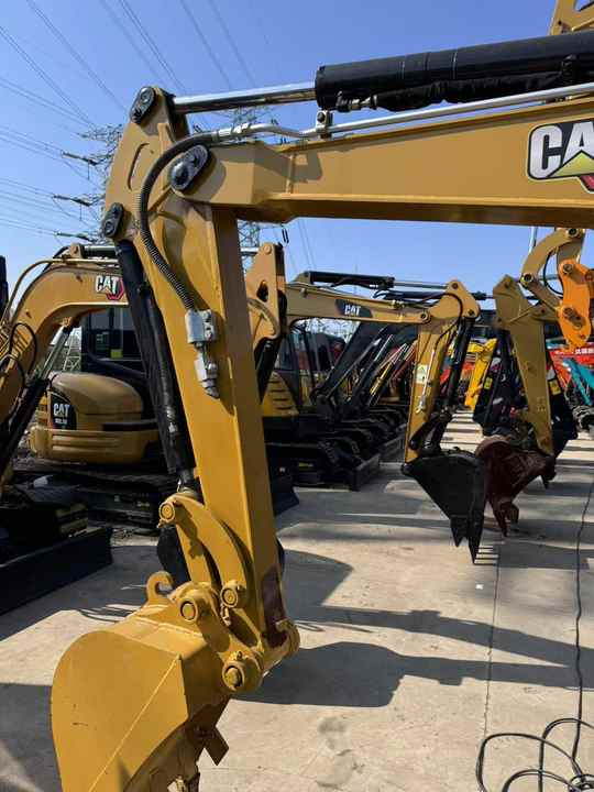 Nearly 90% Brand New Caterpillar 303.5 3tons Mini Excavator for Sale Cat 303.5 305.5 306 307 Excavator in Stock for Sale - Mini escavadeira: foto 4 Nearly 90% Brand New Caterpillar 303.5 3tons Mini Excavator for Sale Cat 303.5 305.5 306 307 Excavator in Stock for Sale - Mini escavadeira: foto 4