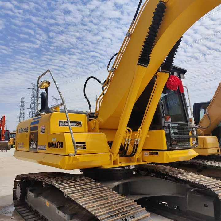 PC200-8 Low Working Hour Second Hand 20 Ton Excavator Komatsu Pc200-8 Crawler Excavator Used Komatsu Excavator PC200-8N1 - Escavadeira: foto 5 PC200-8 Low Working Hour Second Hand 20 Ton Excavator Komatsu Pc200-8 Crawler Excavator Used Komatsu Excavator PC200-8N1 - Escavadeira: foto 5